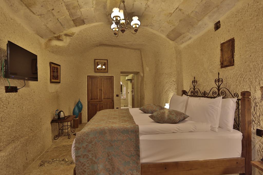 Aren Cave And Art Gallery Hotel 2*